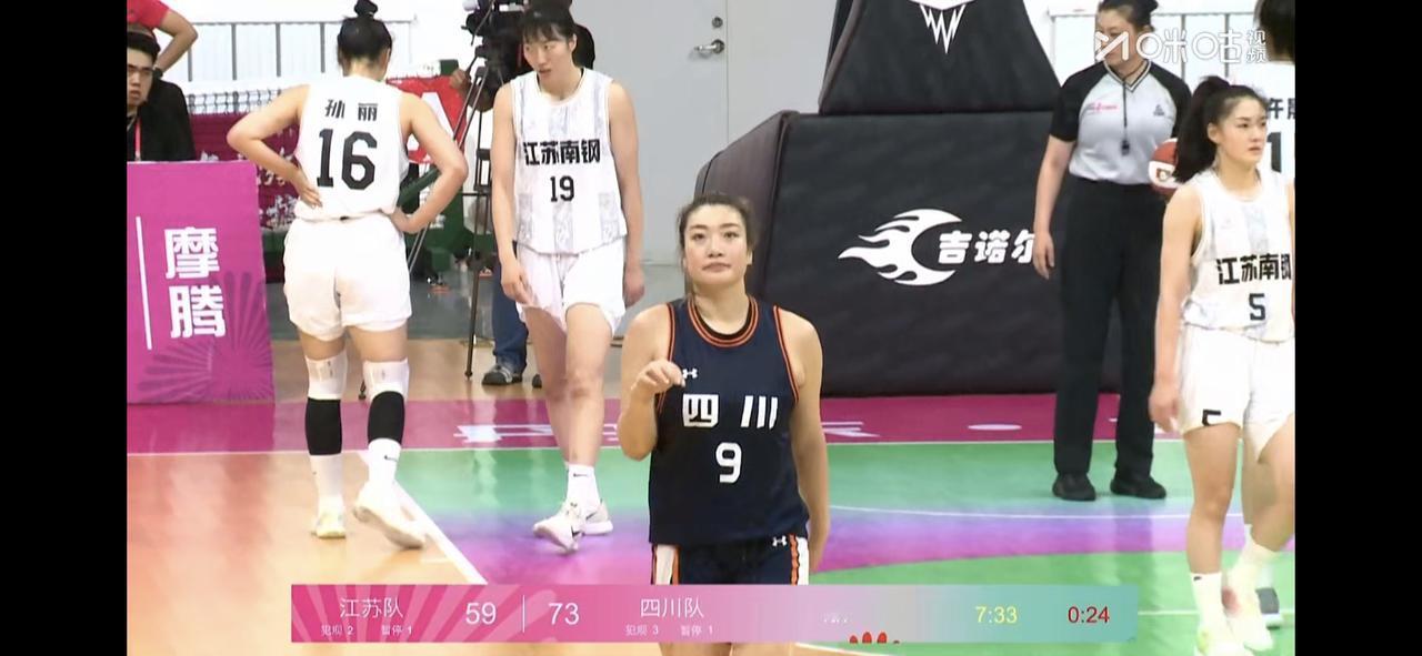 中国女子篮球界目前核心力量谁最足？

答案：还是李梦。

不管你是喜欢李梦也好，