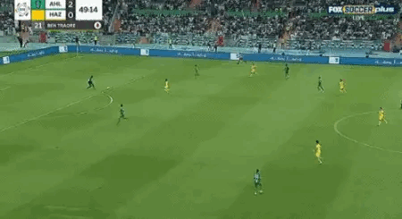 门迪以为自己来沙特降维打击？[尬笑]事实就是被对手吊打了[笑哭]，低级失误送助攻