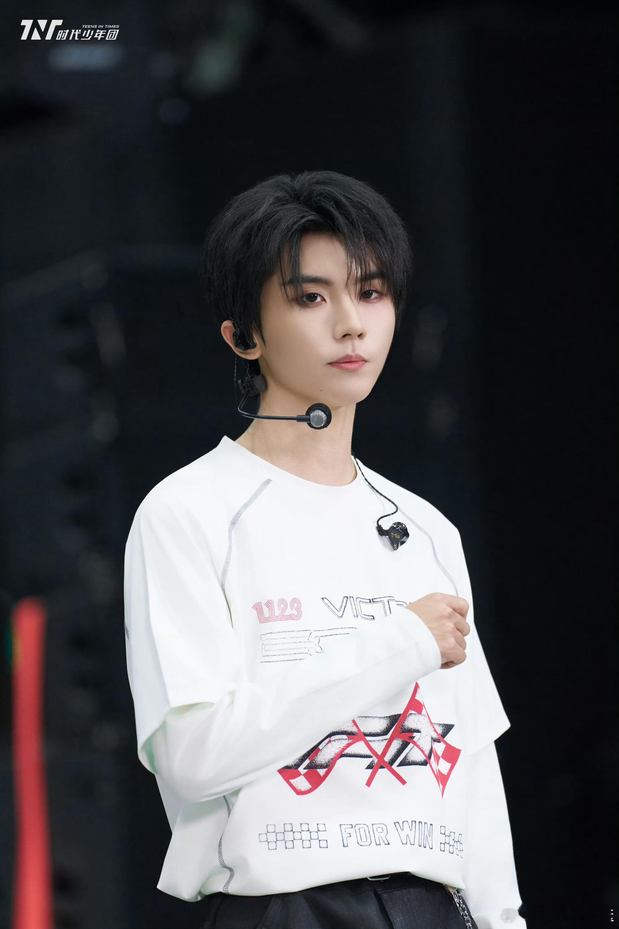 时代少年团广州演唱会联排花絮照 广州演唱会联排花絮照新鲜出炉！又能看到在舞台上的