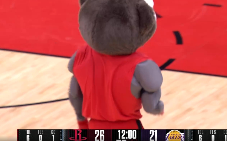 湖人首节失误太多申京在0-3落后的情况下终于知道自己可以单凿湖人内线了 湖人vs