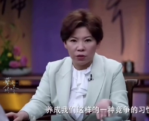 WTT香港总决赛女单四强全部为国乒选手，12月13日半决赛上演内战。孙颖莎对战蒯