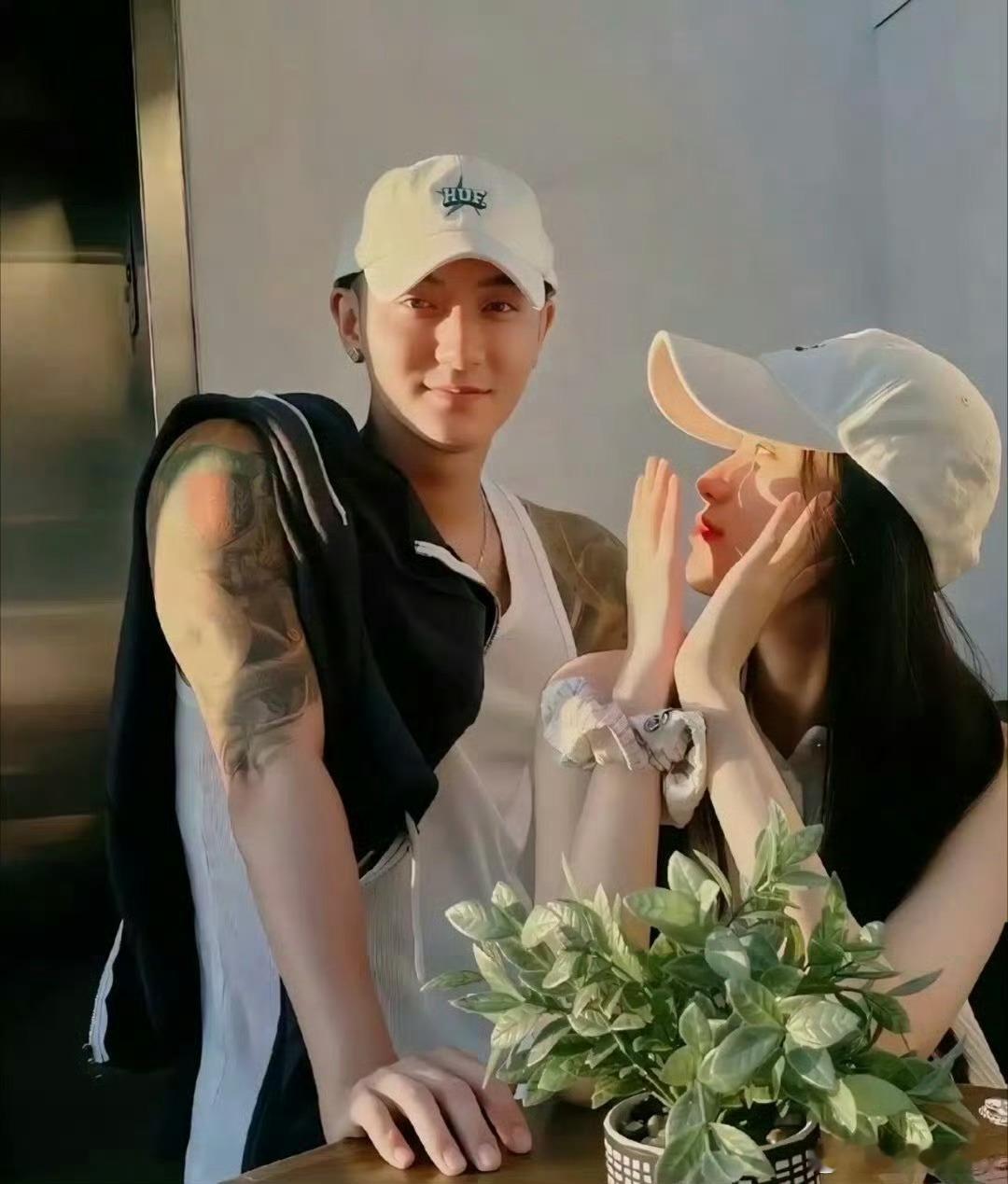 黄子韬训斥徐艺洋露腿 霸道总裁入戏太深了，结婚了占有欲还这么强，黄子韬真的纯情人