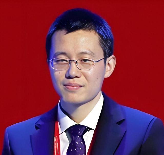 寒武纪1332%暴涨背后：江西85后天才带飞国产芯片，1600亿身家揭秘与三大隐