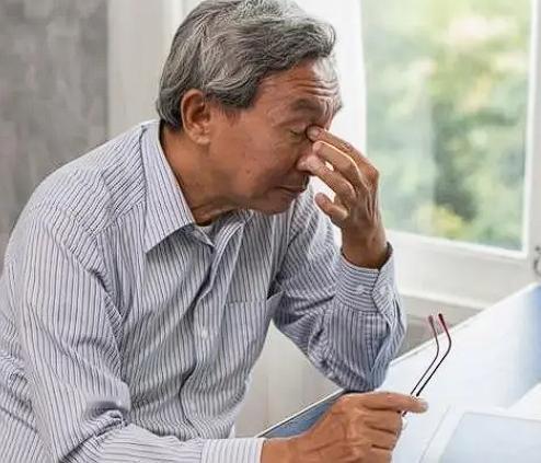 “这才是真正的医者仁心！”2023年，老人的儿子病倒了，而老伴生病几乎花光了所有