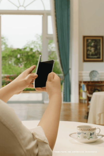 余承东首曝大阔折真机迭代的很快啊！这个阔折叠，有点期待 图4相关参数的爆料，下周