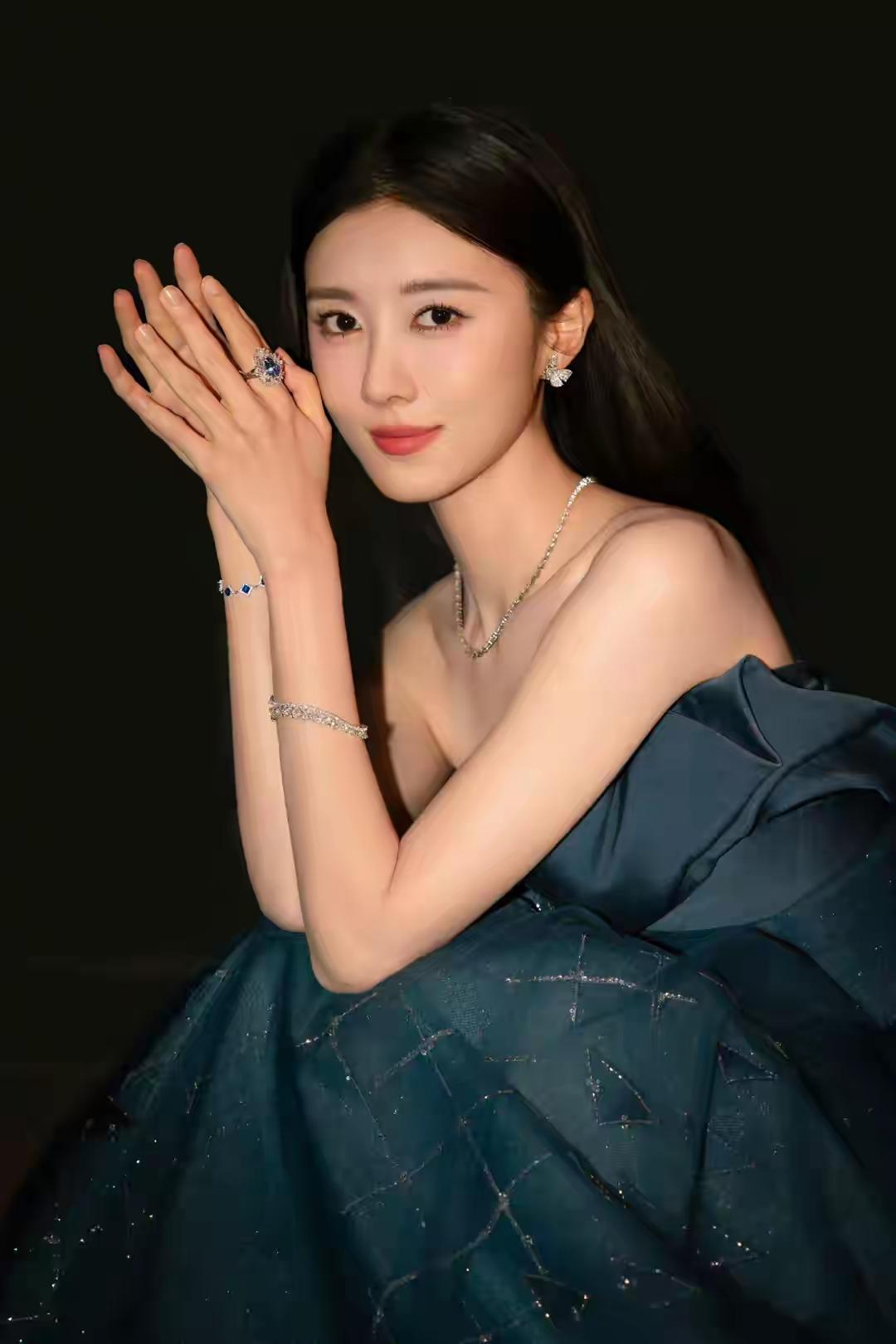 女明星曹曦文有没有让你一眼心动的人 什么样的女人才能称得上有气质?