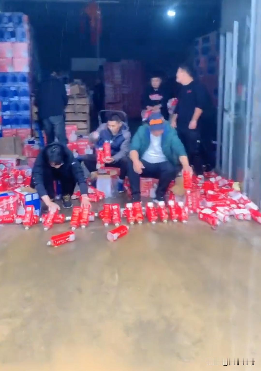 信不信，现在把山楂树下倒了，过一段时间，大家都忘了这件事，那些随意毁坏山楂树下的