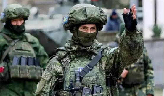 凌晨四点，基辅市民在爆炸声中惊醒。450架俄军无人机配合71枚导弹从天而降，电网