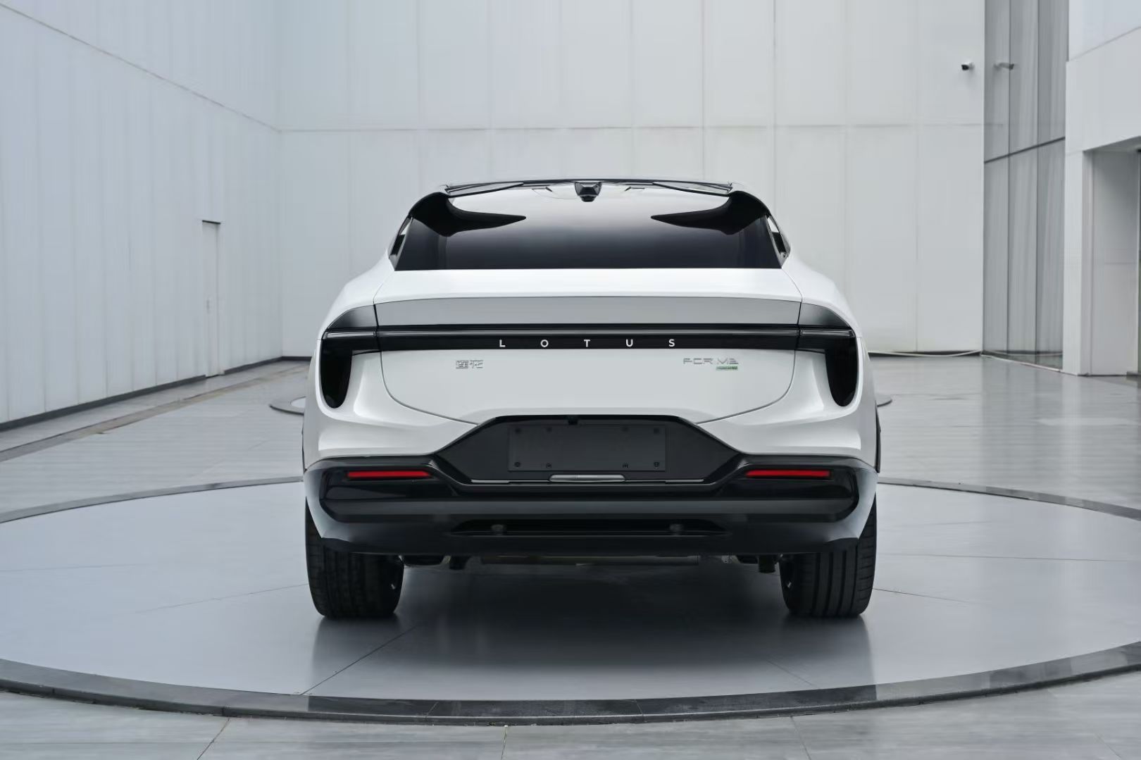 莲花首款插混SUV「FOR ME」在工信部亮相，其实就是ELETRE的插混版，不