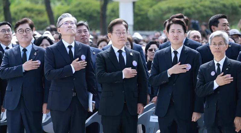 李在明提议，韩国修法将当前总统任期由一届5年制改为4年两届制，以达到权力平衡的目