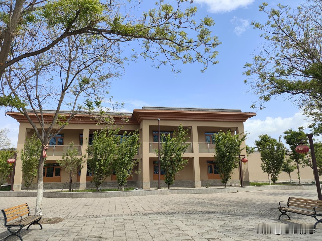 我认为不会AR能替代“工作”，但替代不了“艺术”；能模仿表情，但模仿不了灵艺术魂