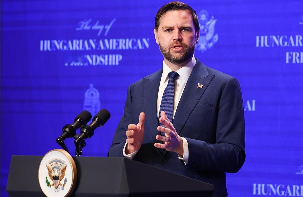 美伊今天开始谈判
    一切战争最后一定会结束，美伊冲突也不能例外，因为谁都耗