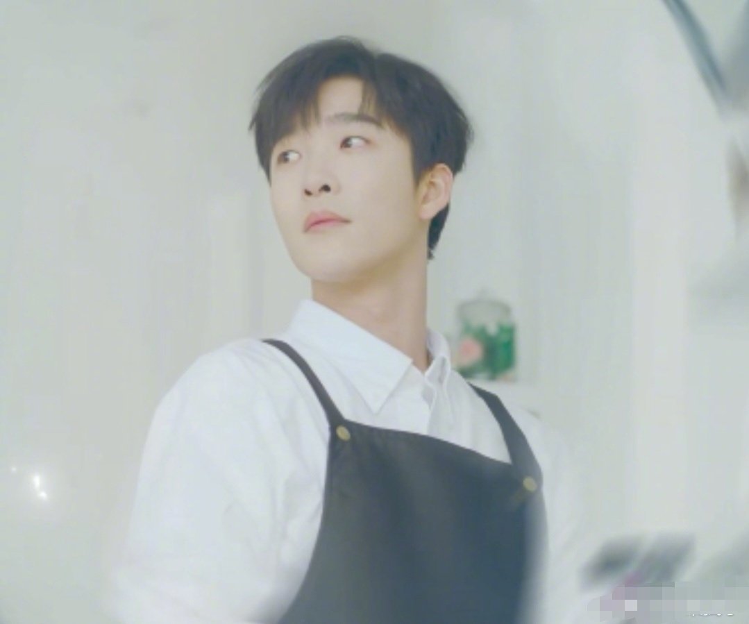 姚冠宇闯进导演赛道 姚冠宇新歌MV竟然是自己导的！！！以导演视角勾勒旋律里的故事