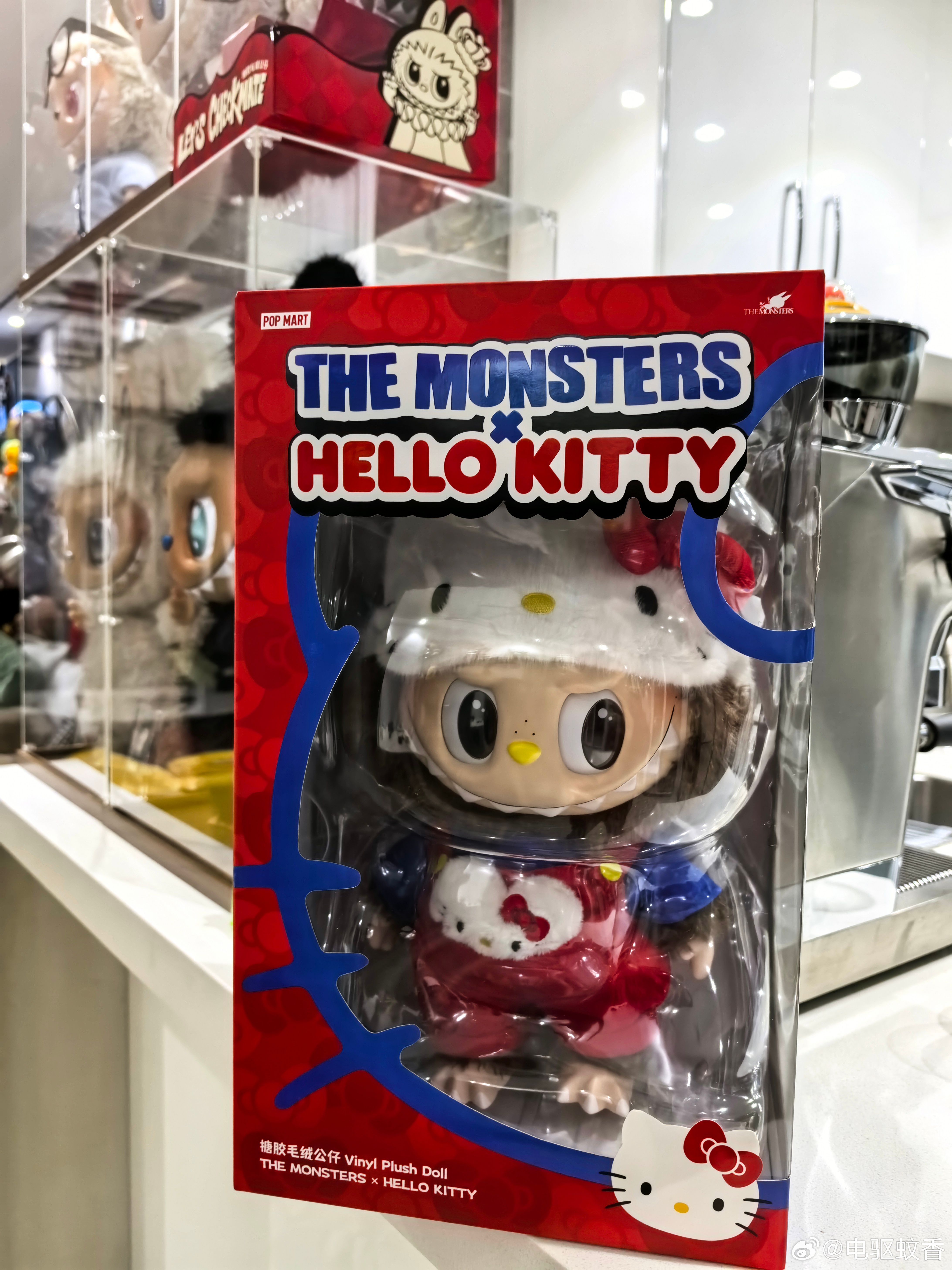 Hello kitty联名款，泡泡玛特也开始走换皮肤的路线了