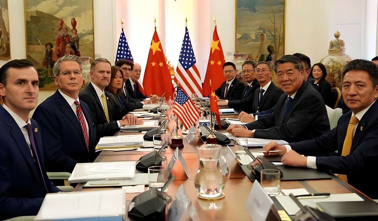 中美两国作为世界大国，每一次高层会谈都牵动全球目光，也关乎亿万普通人的切身生活。