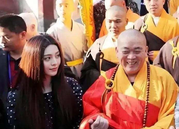 释永信被查，而且已经确认与多名女性有不正当关系。有些网友又旧事重提，其实是无稽之