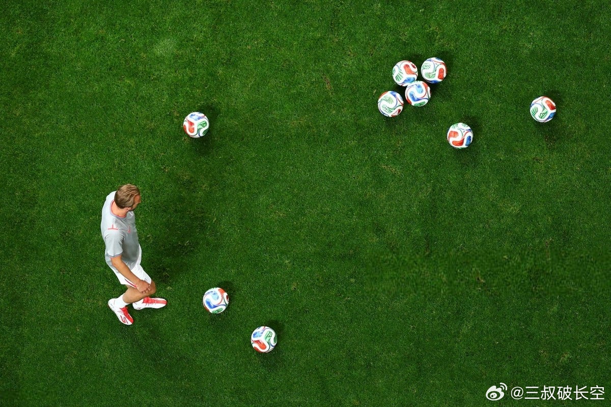 英格兰vs刚果金Harry Kane 