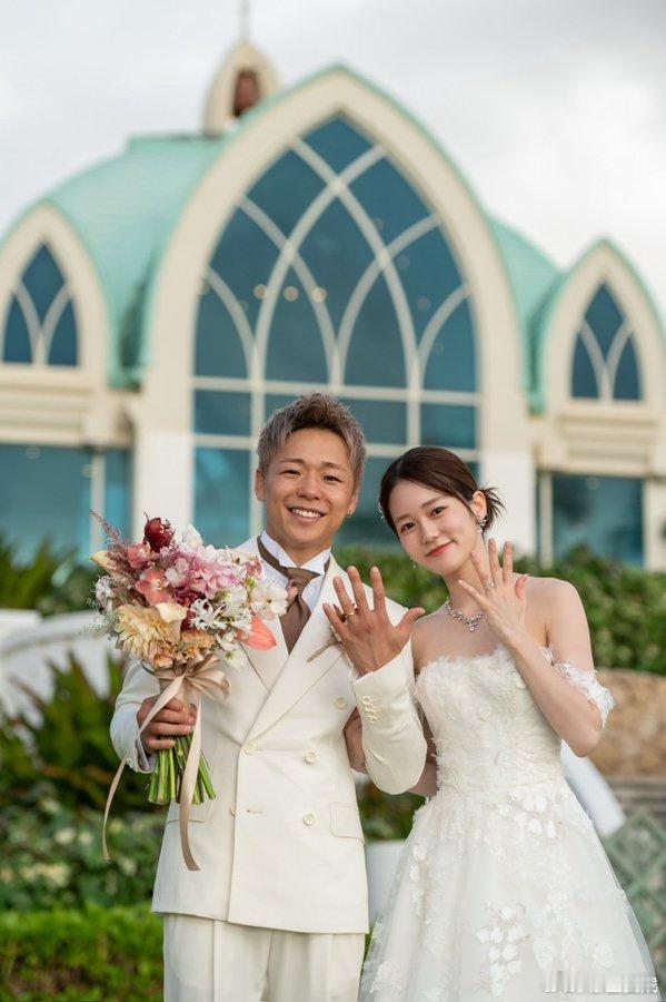川口葵武尊结婚川口葵武尊官宣结婚 演员川口葵（26）与综合格斗选手武尊（34）结