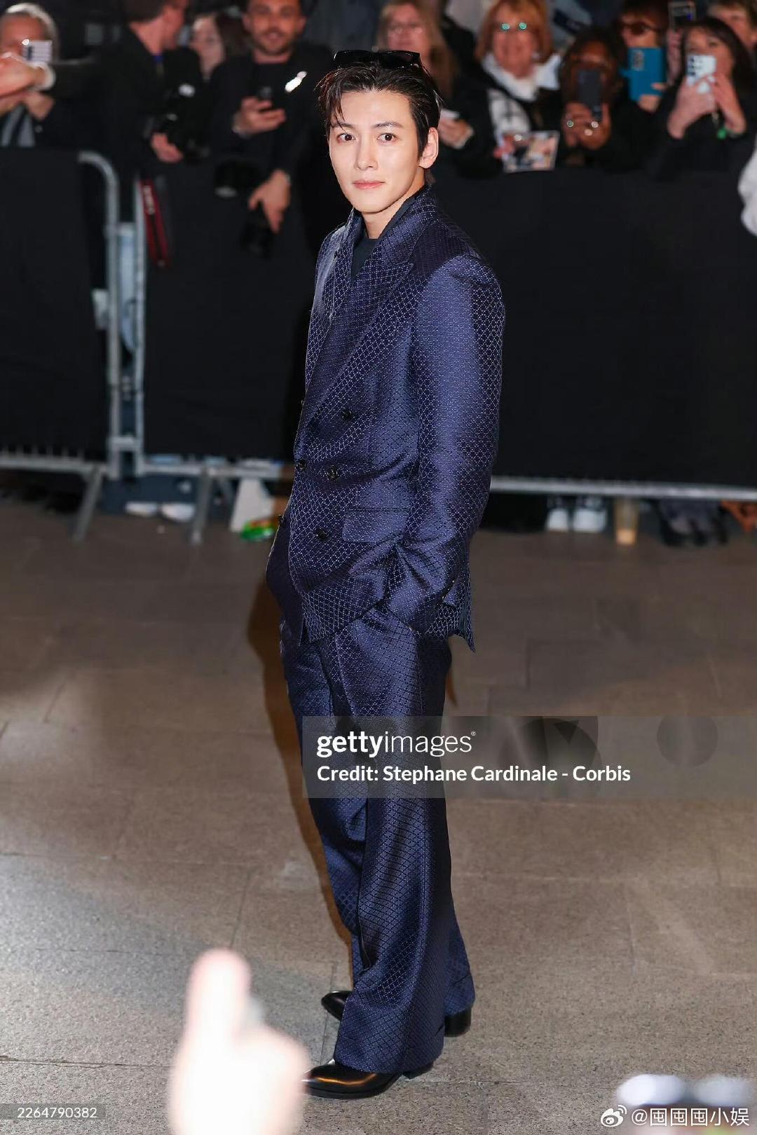 池昌旭时装周G社生图池昌旭巴黎时装周G社生图，你知道的，我没法拒绝池昌旭。池昌旭