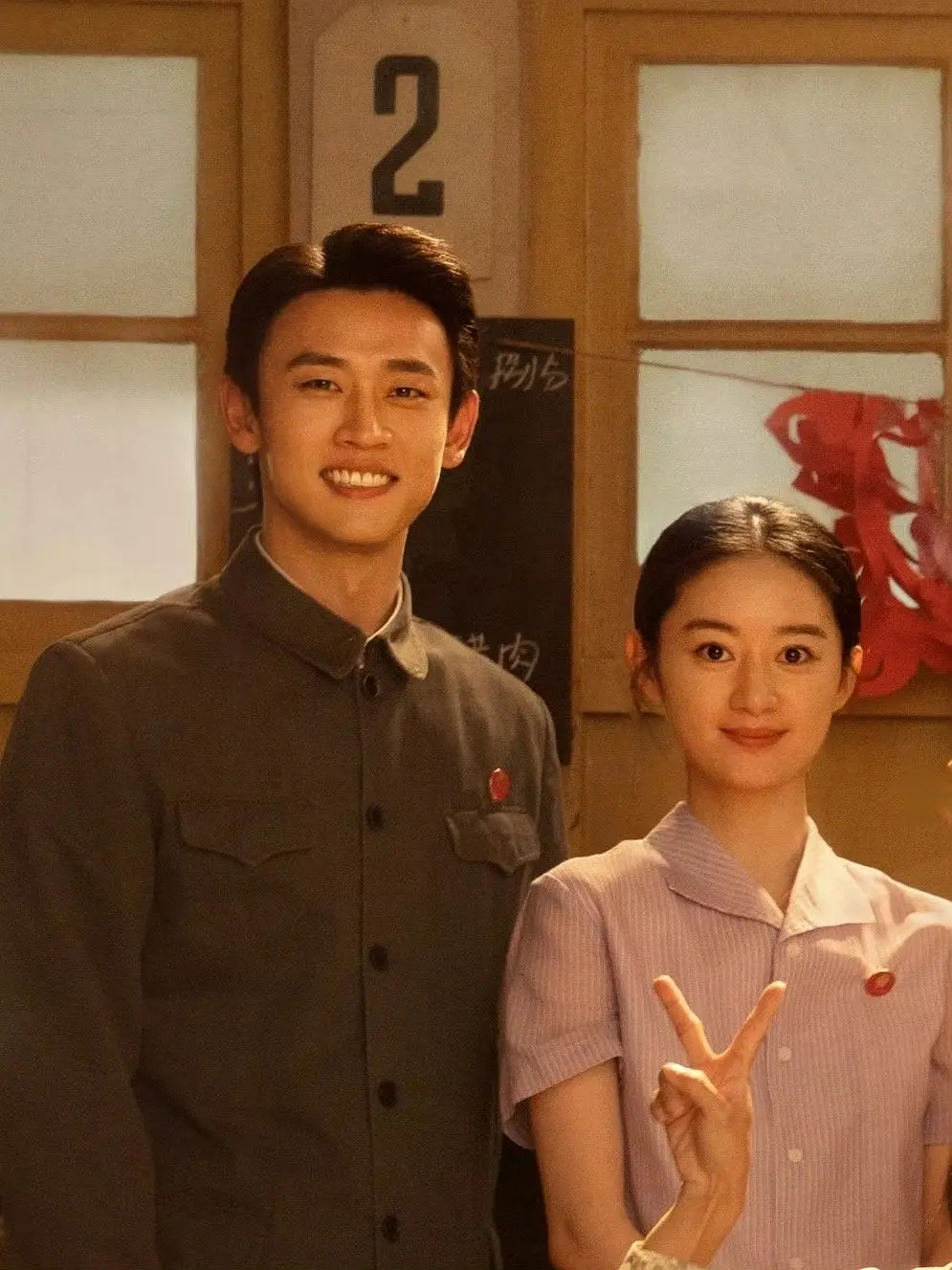 绝代方桦×方穆静×瞿桦 ，身高差体型差就是好嗑而且完全契合年代剧，丝滑代入年代文