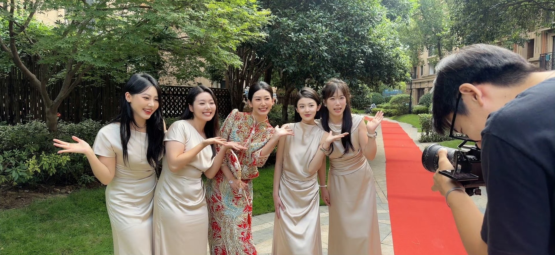 车评人小吕秋晨大婚我的天哪！！！！秋晨今天好美好美！！！！！ ​​​