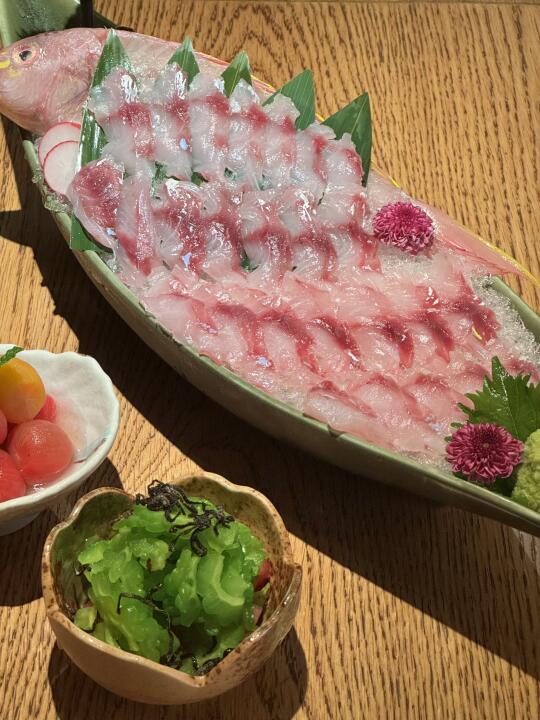 不用去古北！市中心也能吃到海钓刺身了😭