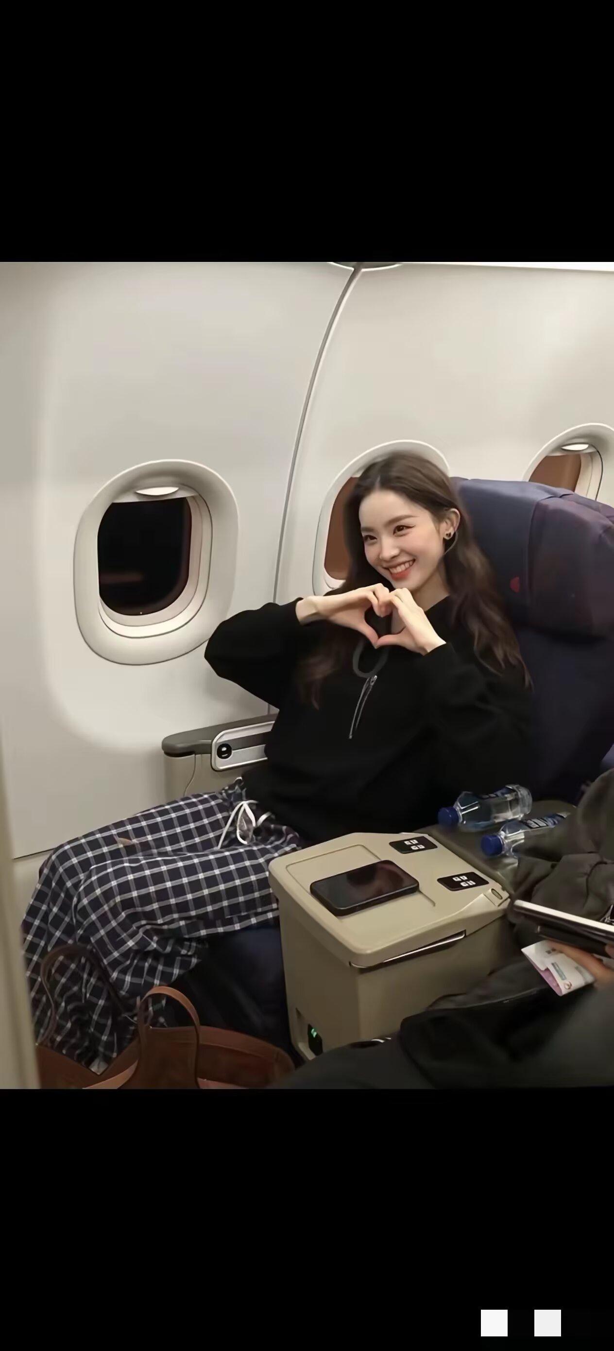 生活总是不尽人意，却又不得不继续。