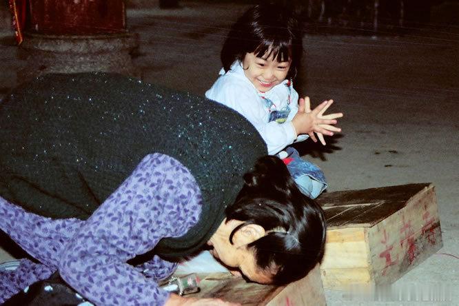 八十年代的少年儿童们 