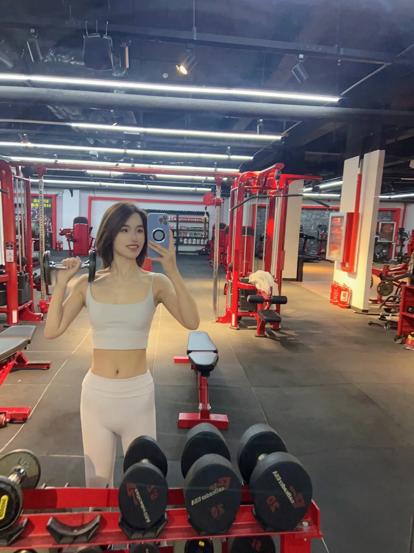 心决定的东西 嘴怎么说的清楚呢？撸铁女孩