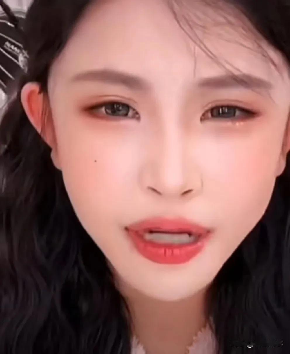 猫妹妹讲述和达少的第一次，来应聘我助理就爬上了床！

          控制不