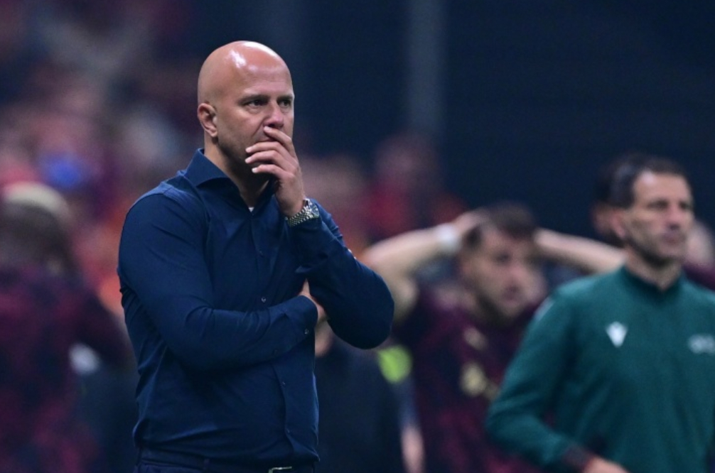 桑德斯：斯洛特派出年轻阵容是自找麻烦，他应学阿尔特塔那样轮换10月31日讯 利物