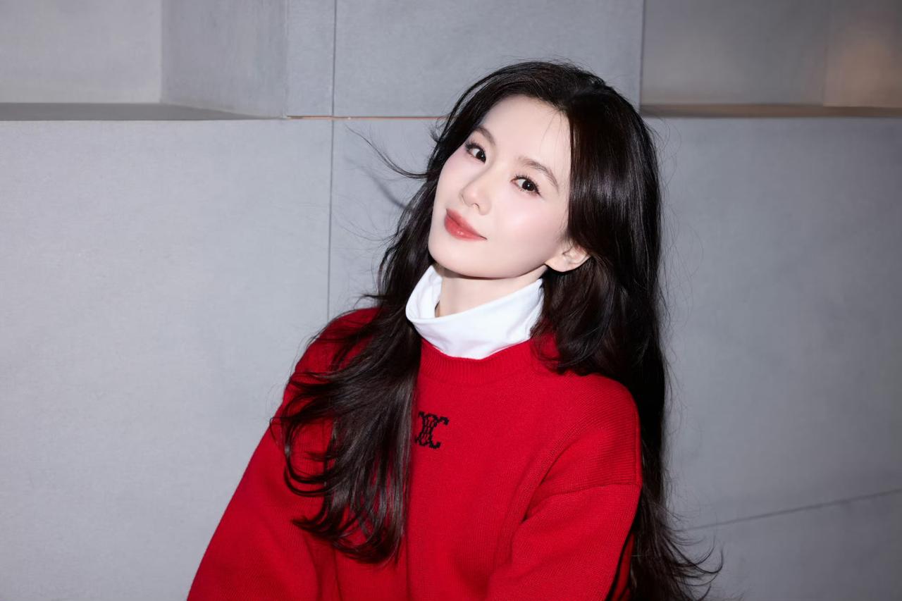 诗诗简单的款式穿出高级感，太漂亮了[飞吻]
刘诗诗