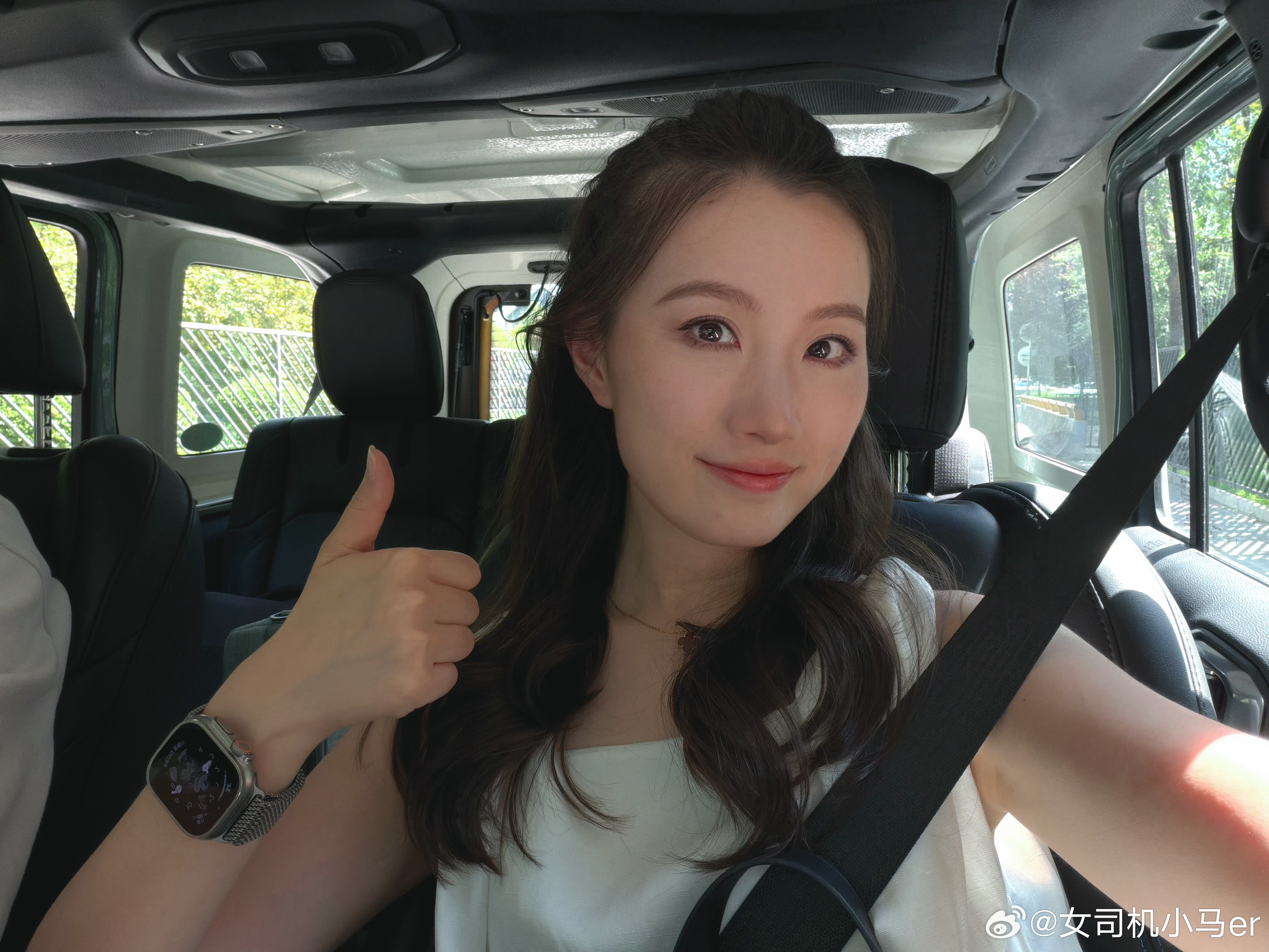 特种兵时隔半个月终于回北京了但是工作还在继续吃完午饭继续拍摄学姐小马 北京