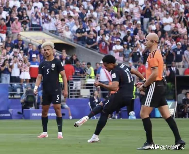 比利时队4：1战胜美国队有点“惹火烧身”！美国总统特朗普是个霸道总统，他让吃了红