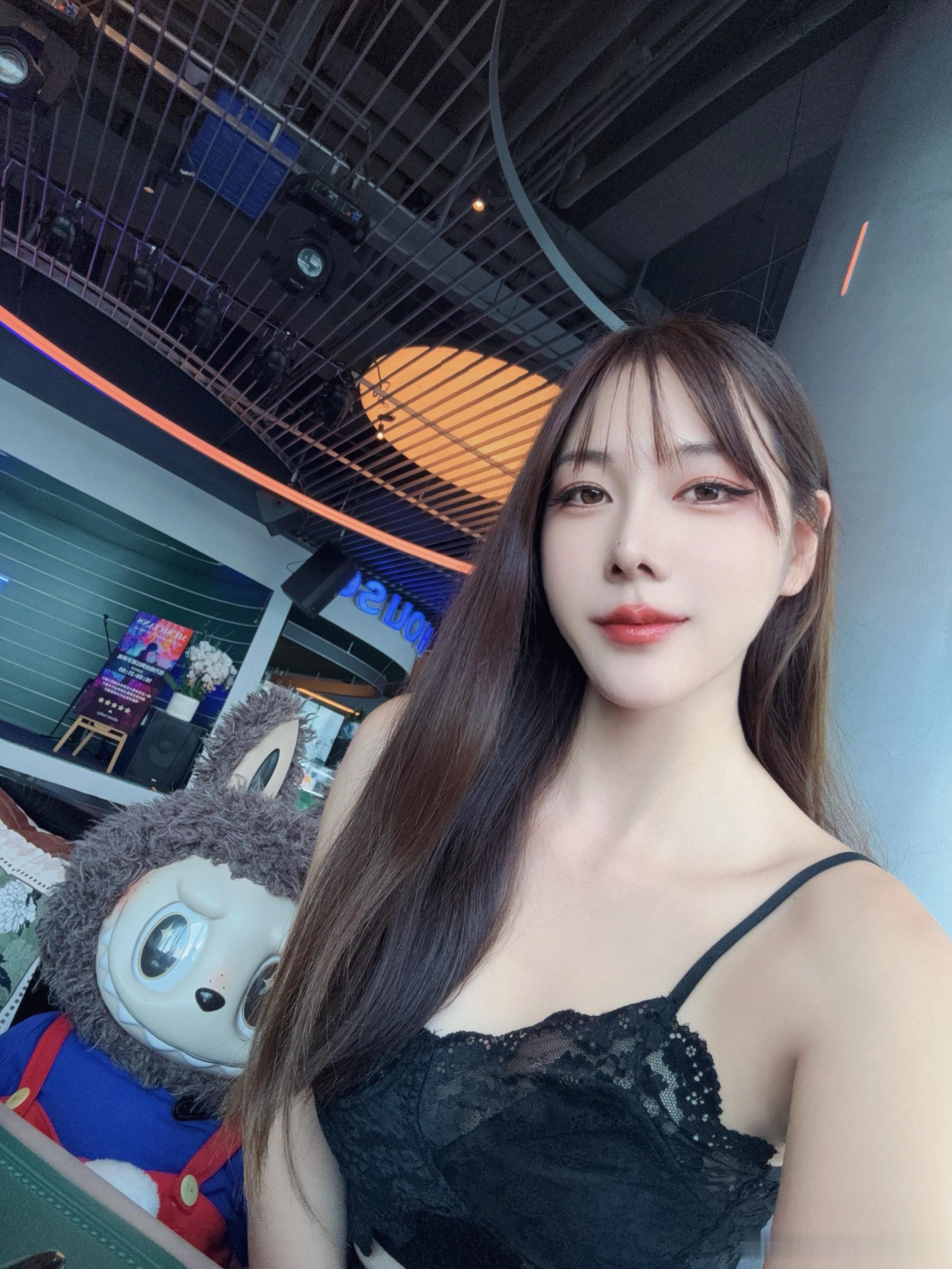 从磁场上来讲 人只有快乐 运气才会变好！ 