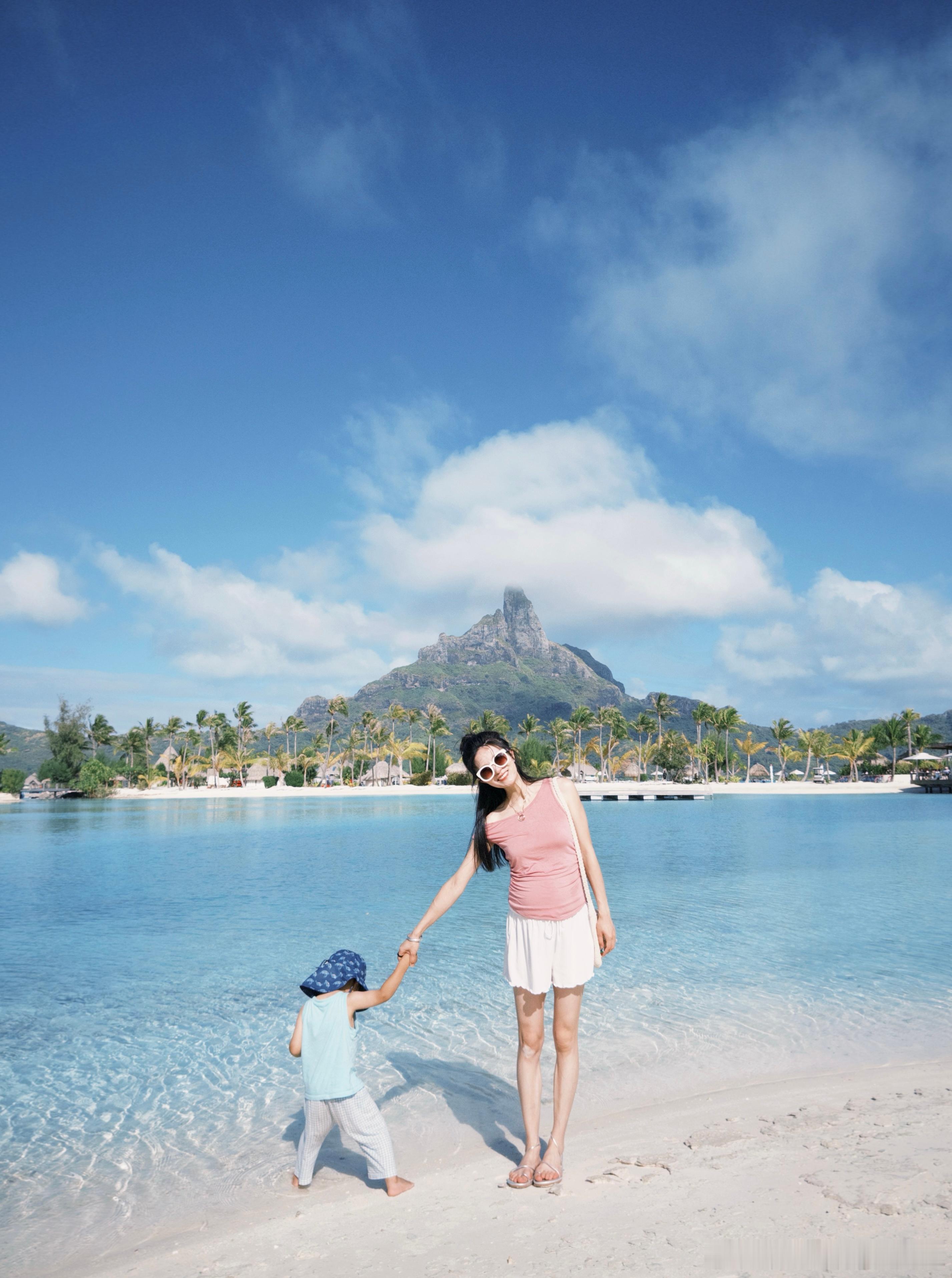 bora bora day 3和崽崽一起捡了不少小海螺🐚和小贝壳带回家 ​​​