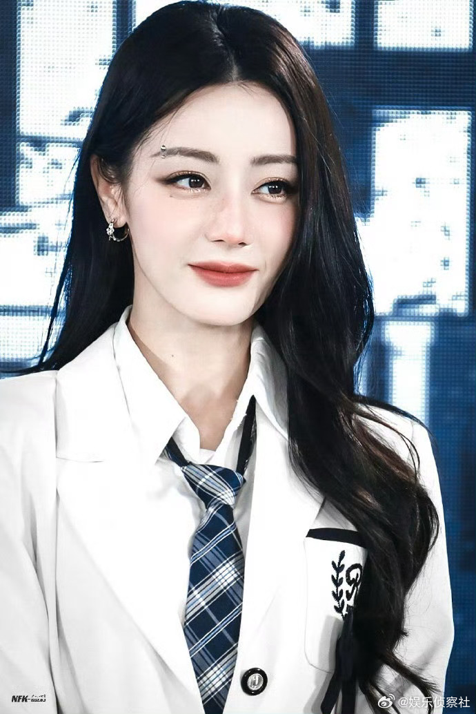 迪丽热巴一直都在出圈～