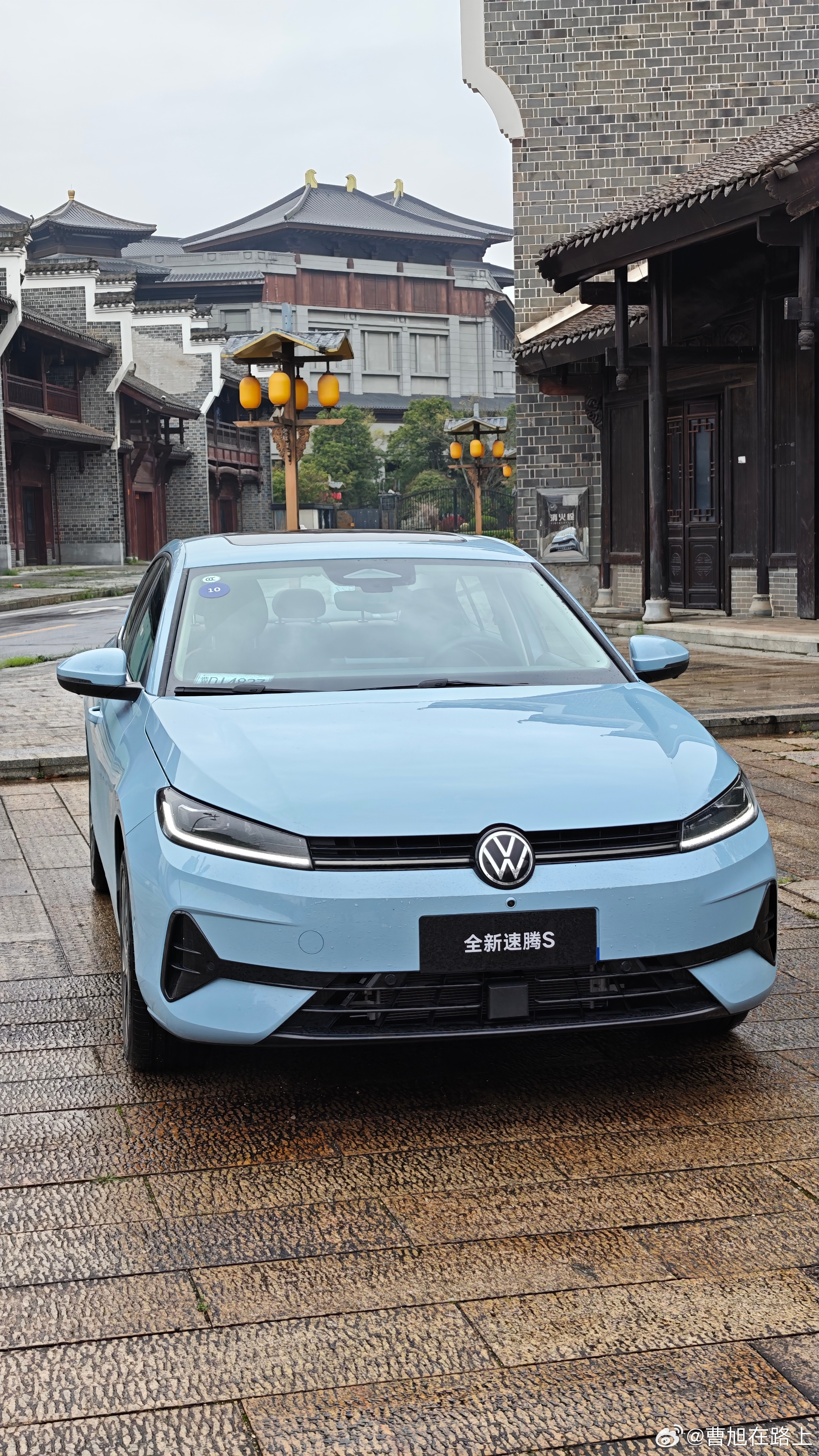 全新速腾S 这次远途试驾飞机上一直在看一本书突然就把它想透彻了大众速腾 今天试驾