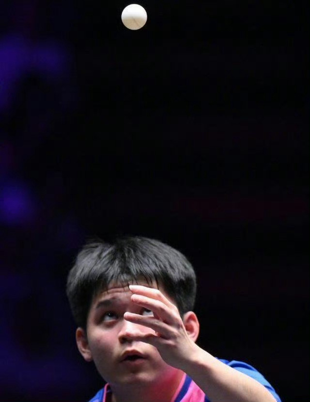 因为我姓张，所以对不起，今晚我支持小石头林诗栋#林诗栋vs张本智和# #小石头 