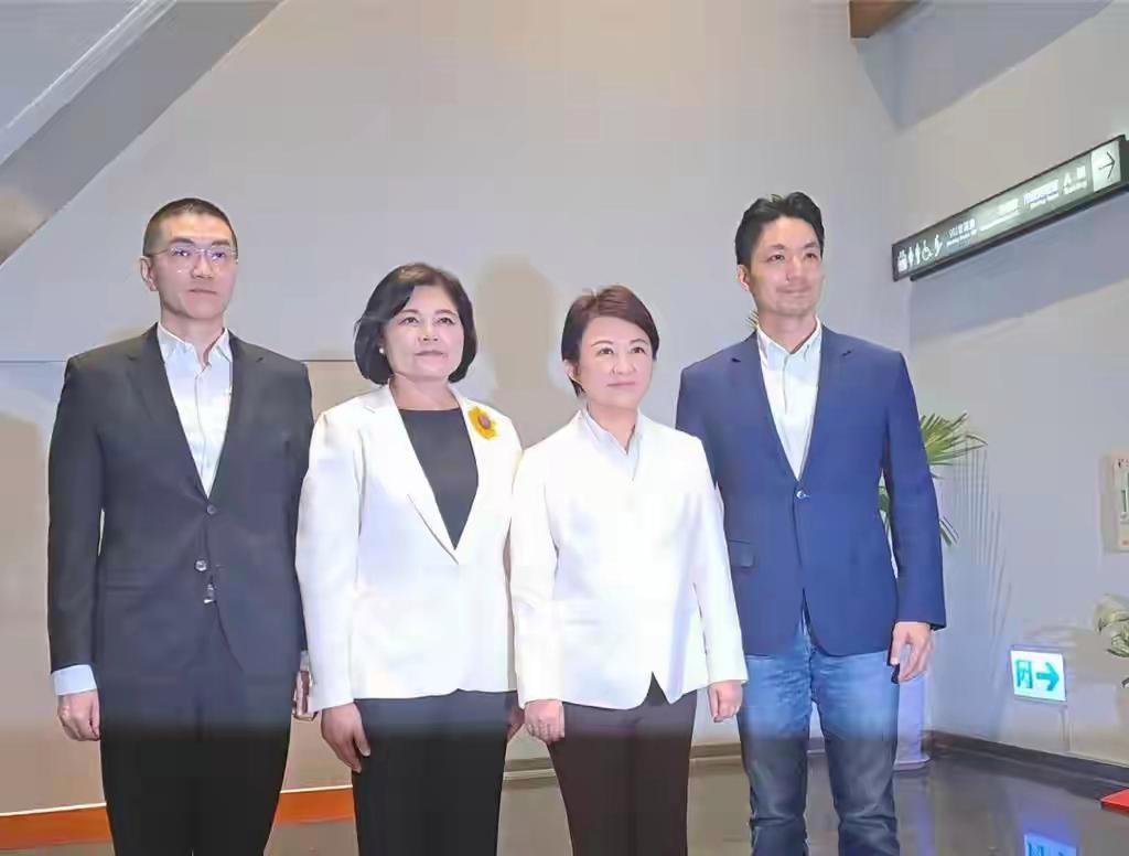 台湾 “苯并芘超标毒油” 丑闻持续升级，成为席卷全台的重大民生政治事件。7 月 