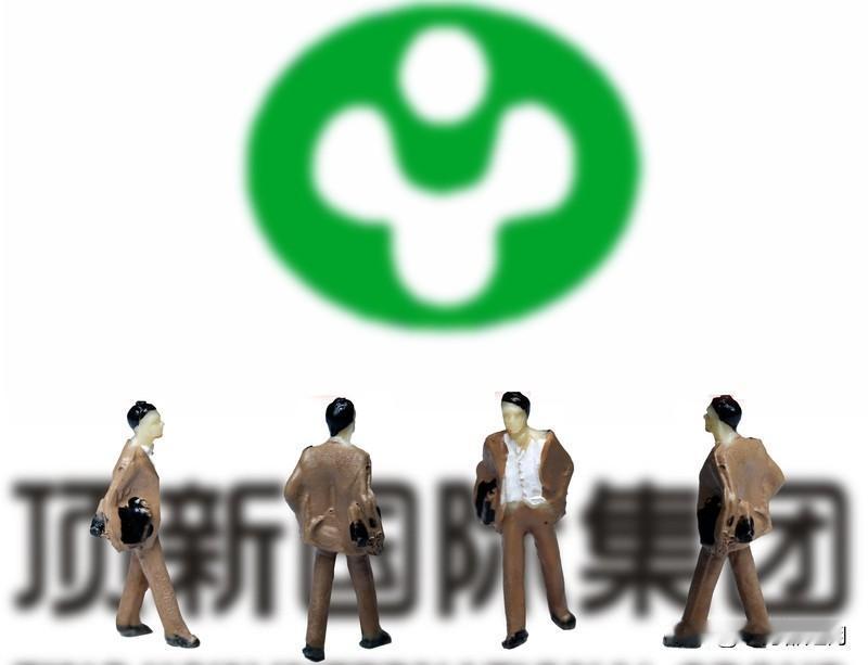 军用飞机，加的劣质油
导致飞机坠海？
前段时间，不到一个小时
美国两架军机在南海