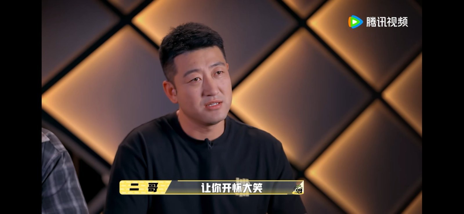 双雪涛说步惊云提高了脱口秀的级别 脱口秀和Ta的朋友们 完全同意双雪涛的说法！步