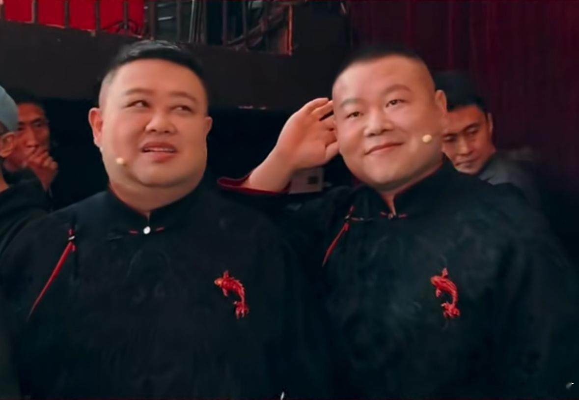 春晚  岳云鹏和孙越明显有些紧张哈哈哈哈。 