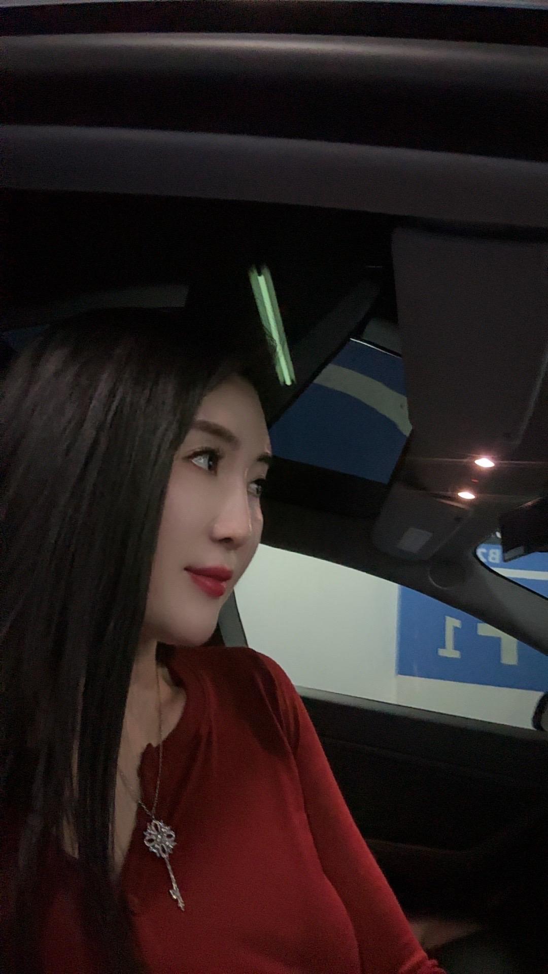愿各位美女都是富婆😀🍀