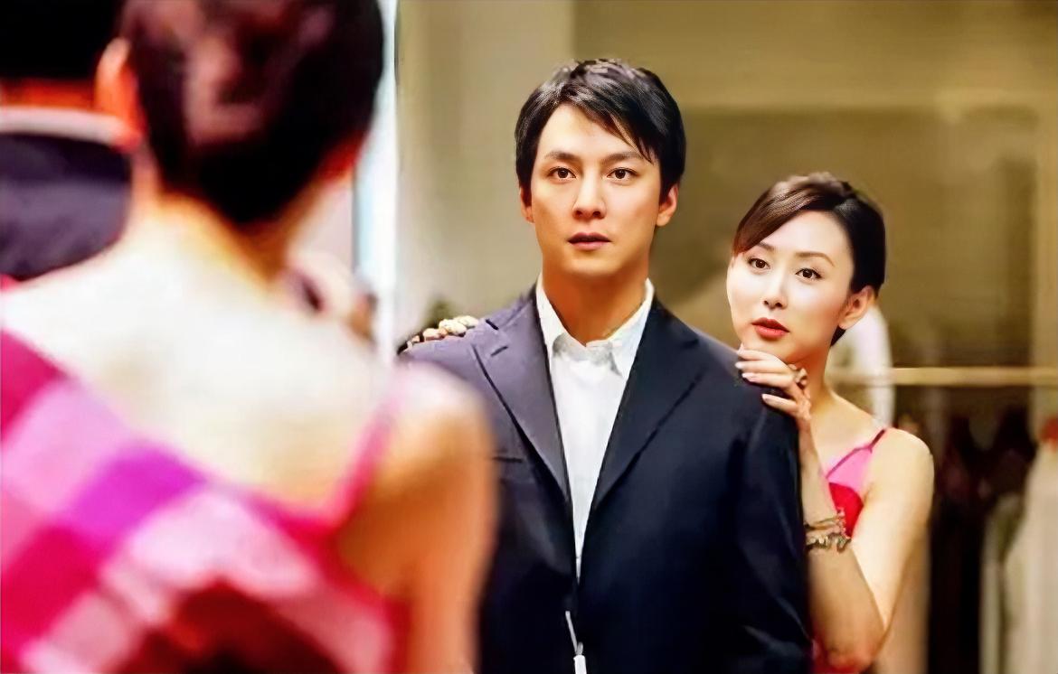 婚姻里强大的女人是什么样的？

就是那种明明自己已经被伤透了心，但还是咬着牙，为