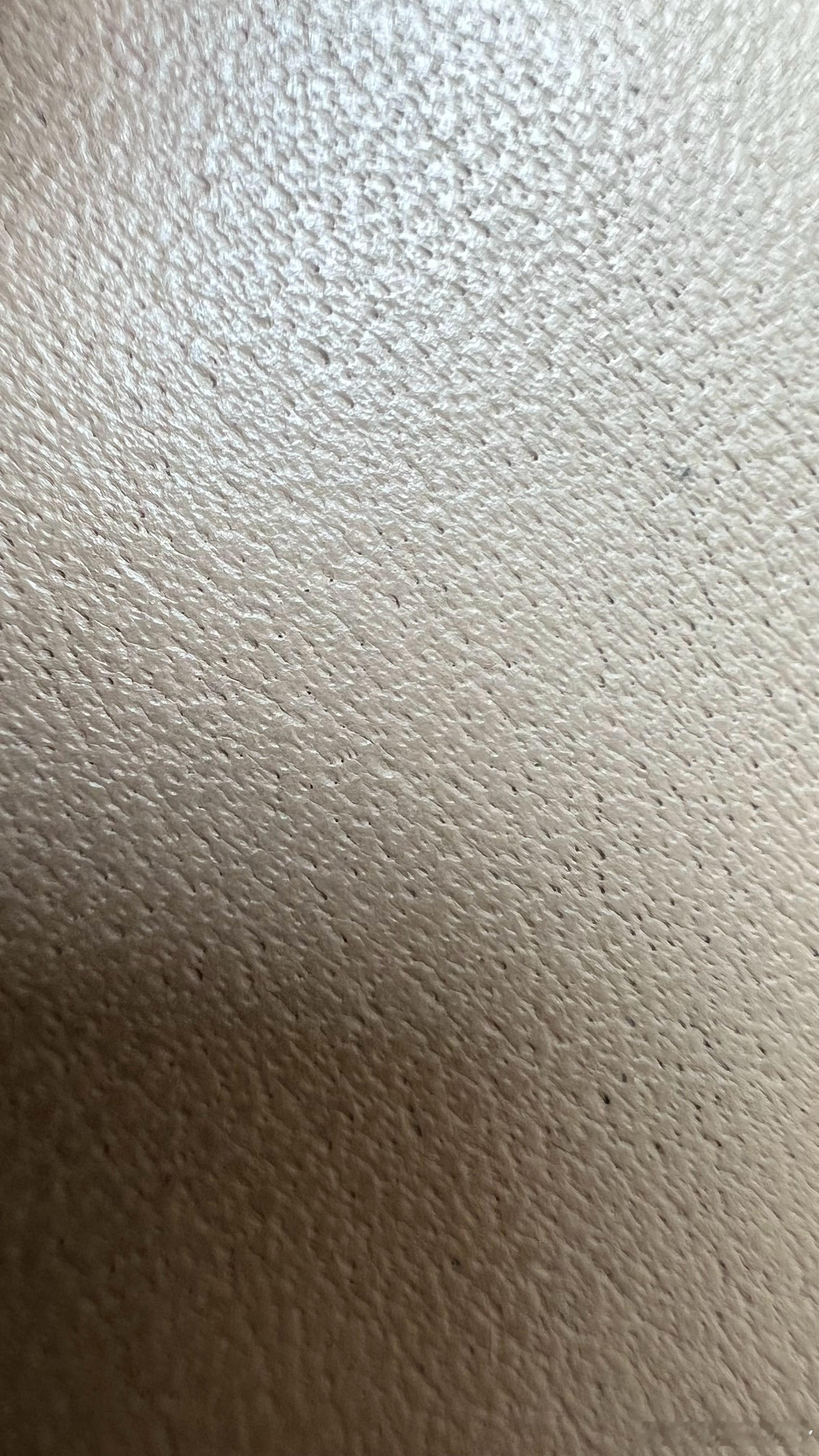 当年ES真的太强了，我就说怎么座椅这么舒服，皮这么软，看了一集，竟然用的是半苯胺