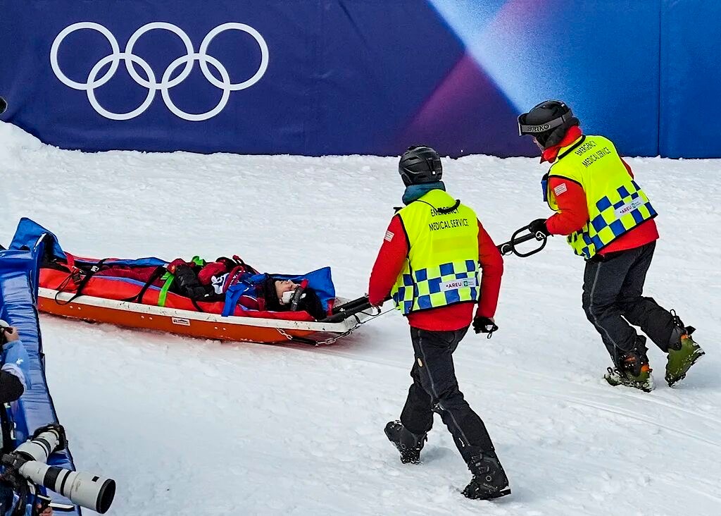 祝刘佳宇平平安安 5届冬奥会老将了，她对冰雪运动的热爱和坚持大概是支撑她横跨20