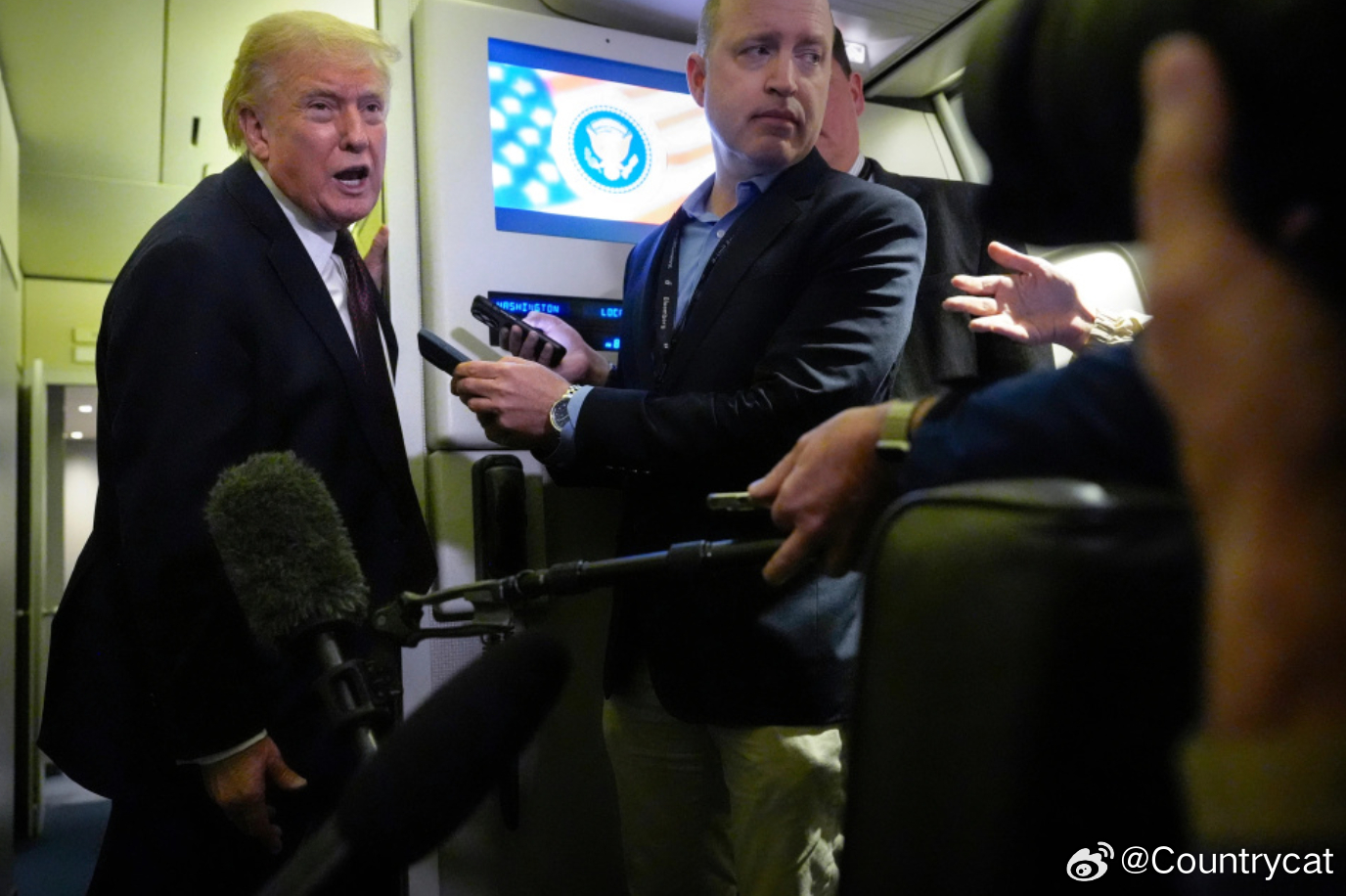 美联社分析：对伊朗开战两周后，特朗普在国内政治上陷入被动海外新鲜事美以伊冲突中东