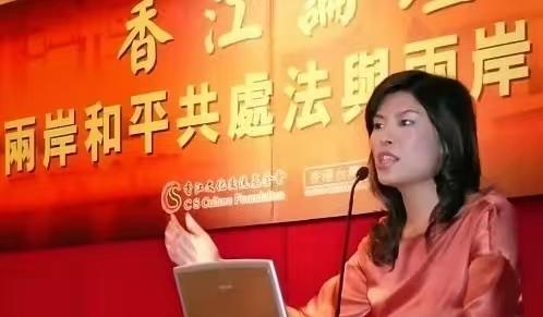 郑丽文刚当选，民进党那边就坐不住了！在10月18日，郑丽文当选了台湾省内的国民党