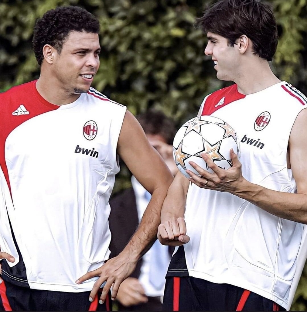 卡卡和罗纳尔多2007年。ac米兰